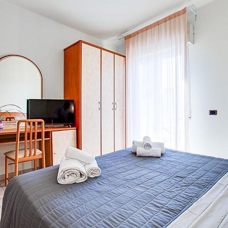 Hotel Villa Maria Cesenatico Esterno foto